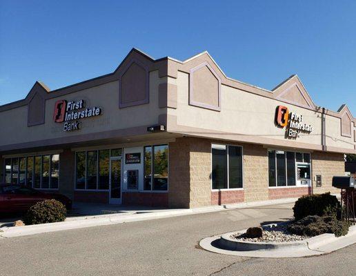 Exterior image of First Interstate Bank in Star, Idaho.