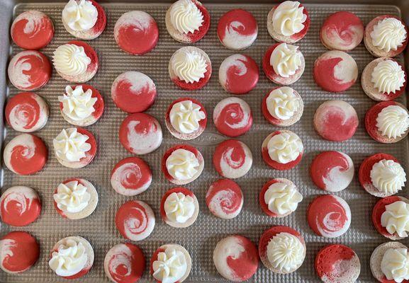 Peppermint Swirl Macarons