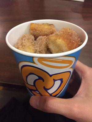 Cinnamon sugar pretzel bites