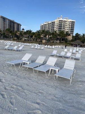 Ritz tiki bar empty chairs