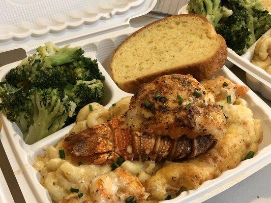 Seafood Mac with Sides