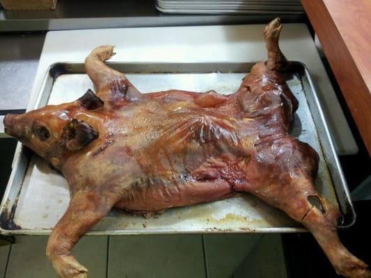 Si les gusta el lechon asado miren que rico no se lo pueden perder