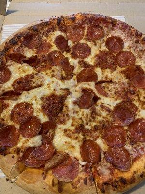 Very sad pepperoni lovers pizza