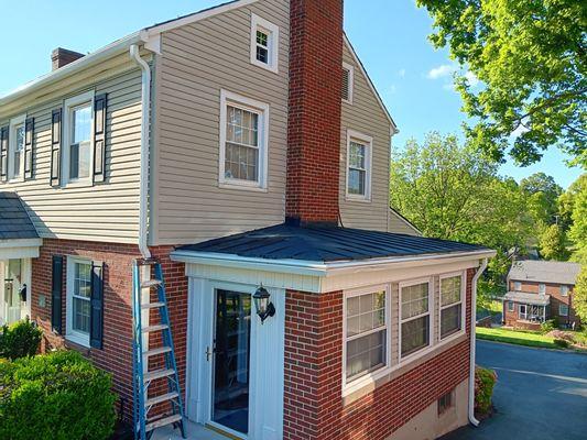 Aluminum roof restoration