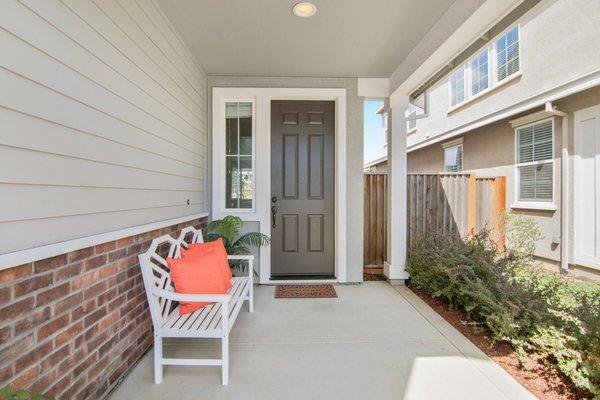 It may not look like much - but a super clean entryway with a pop of color and little greenery goes a long way in saying, "WELCOME HOME."