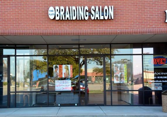 Salon Front