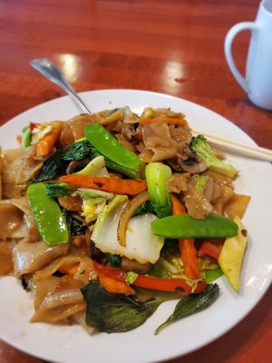 Drunken noodles with veggies : better than my previous one