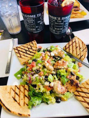 Greek salad with chicken