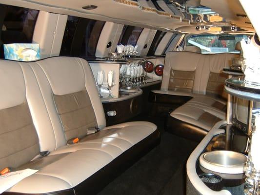 Sioux Empire Limo. Providing luxurious limousines at affordable prices since 2014!