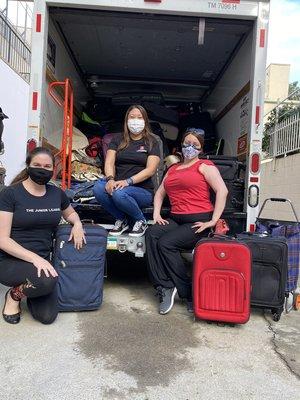 The Junior League of Los Angeles collected over 400 pieces of luggage for LA's foster youth through their Civic Leadership Forum.