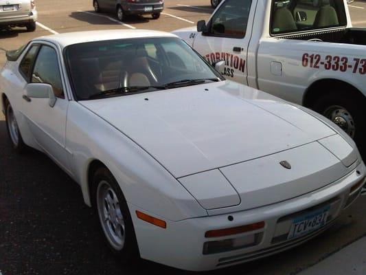 old porsche with new windshield