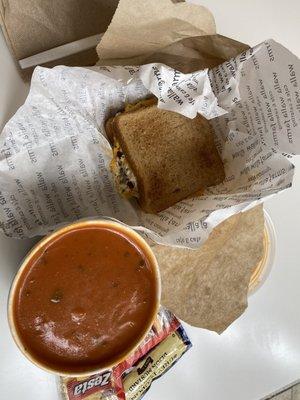 Grilled tuna sandwich & tomato soup $9.63