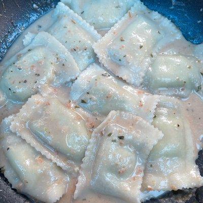 Salmon ravioli