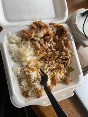 Chicken hibachi with white rice and vegetables