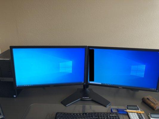 Dual Monitors to increase efficiency