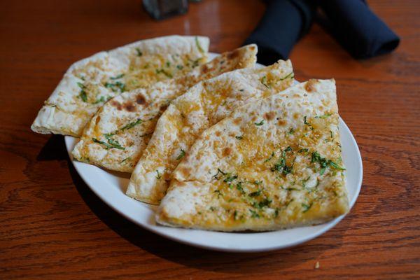 Garlic Cheese Naan