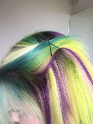 Rainbow hair from Felicia, at Beñi Salon.