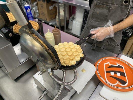 Fresh bubble waffle