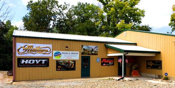 Indoor Archery Range!  Archery and Fishing Supplies.  Live Bait.  Just behind Pikes Pub south of Lwr. Huntington Rd.