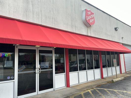 Welcome to The Salvation Army Family Thrift Store in LaGrange, GA.