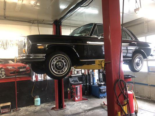 1972 280se 4.5 in for repairs