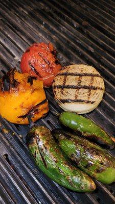 Grilled vegetables for salsa