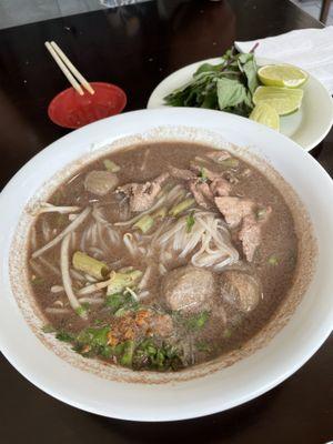 Thai Boat Noodle