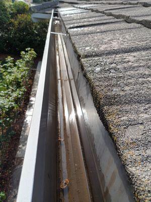 Hi-Vac Gutter Cleaning Service. (After)