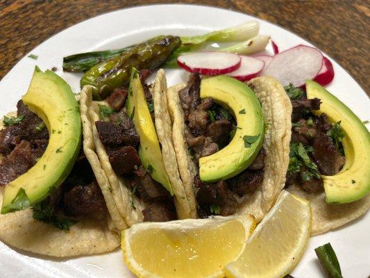 Tacos de Lengua y Carne Azada!!