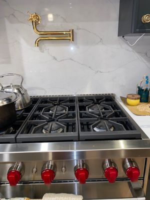 Quartz backsplash