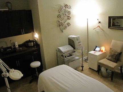 i spa Esthetician Office