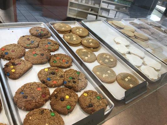 My daughters heart belongs to that perfection on the left, otherwise known as a Monster cookie.