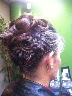 Up style with braid work