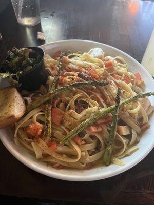 seafood pasta with scallops