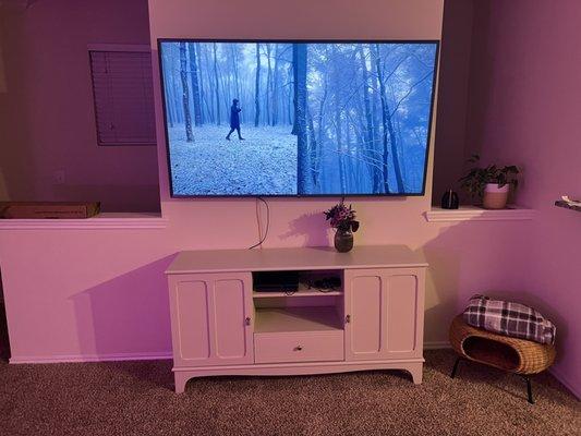 75" LG TV