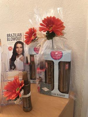 Wonderful products to take home, a gift with your "Brazilian blowout"!