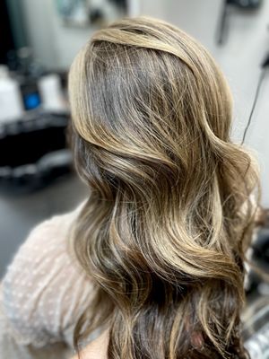 Custom color correction utilizing trend techniques