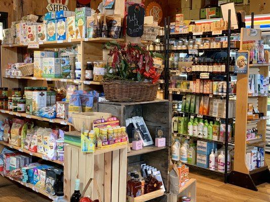 Great selection of natural and organic foods