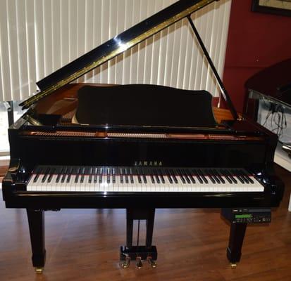 Yamaha C3 Disklavier Mark III Grand Piano 6'1" Ebony Polished with Silent System