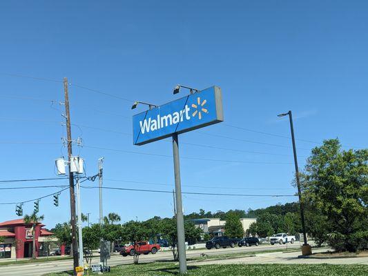 Walmart Supercenter, Walker