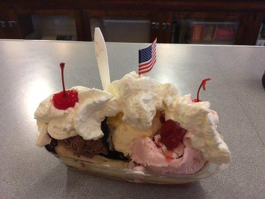 Banana split with American flag. Oh so yummy