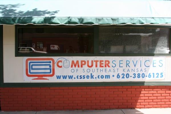 Brick and Mortar Storefront in Iola