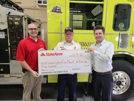 Our Customer Brian Barron awarded a $500 check from State Farm