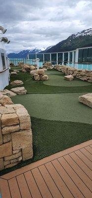 Mini golf