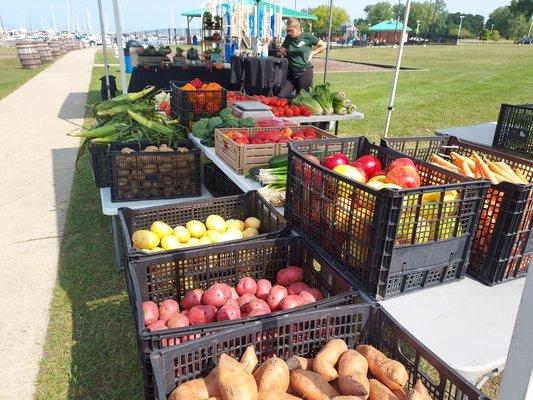 Fresh local farmers market goods delivered to your door.