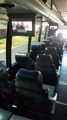 37 Passenger Luxury Mini Coach Group Travel & Tours