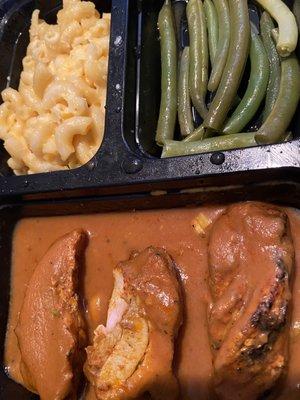 Dry Rubbed Charbroiled Chicken..Mustard BBQ Sauce, Cheddar Mac n'Cheese, Steamed Blue Lake Green Beans..WJC 9/1/2021