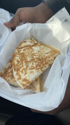 Steak quesadilla with jalapeño