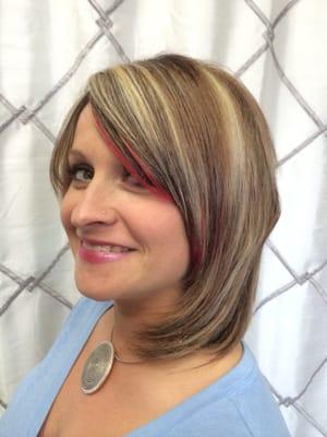 Trendy symmetrical bob line