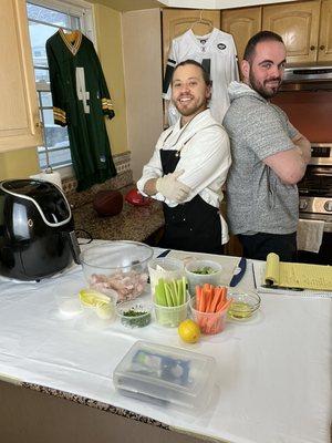 Partners with chef Kyle Fedus to help make you healthy meals